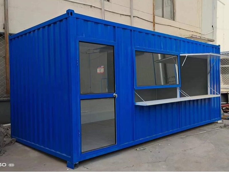 2.Container Cafe